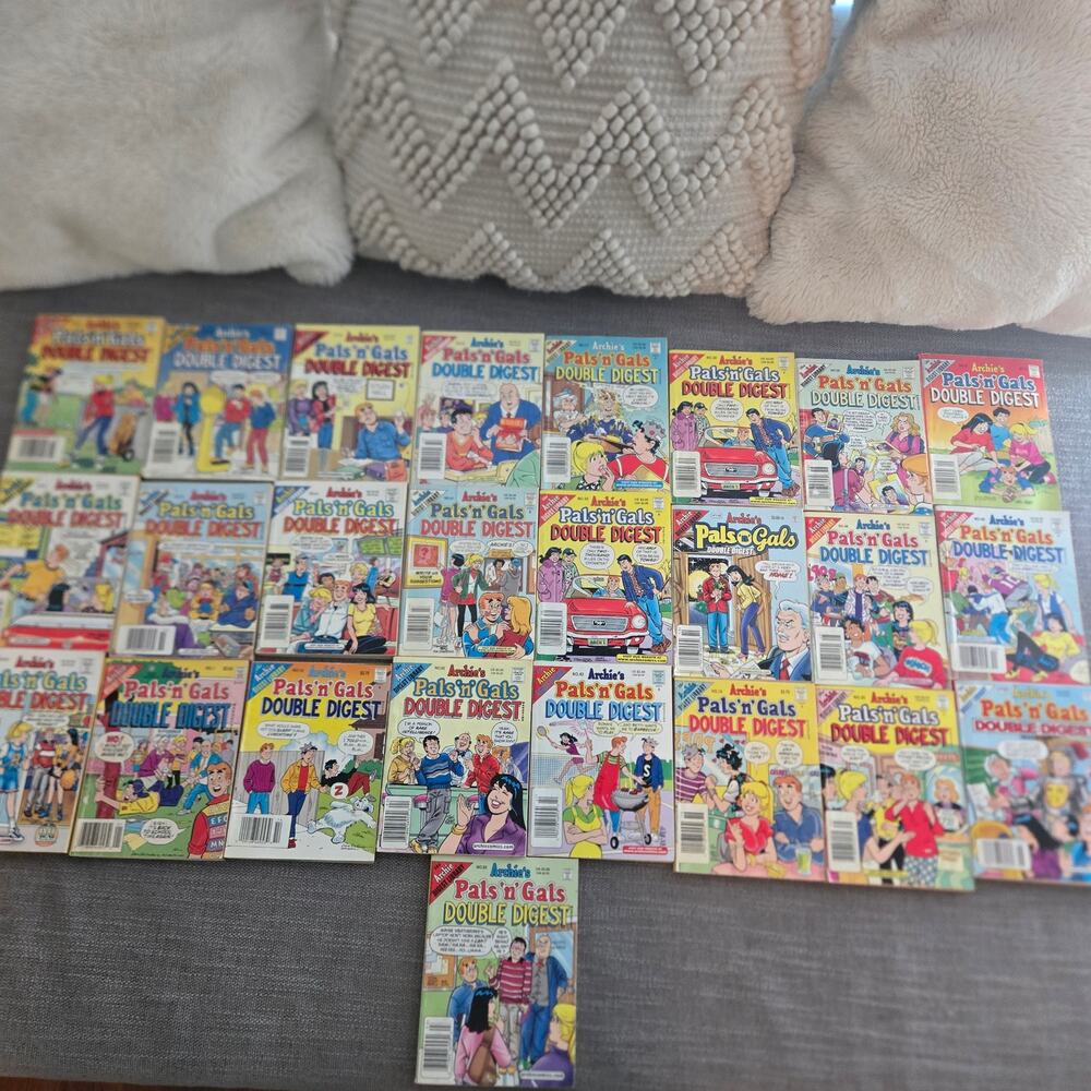 Huge Vintage Archie’s Pals ’N’ Gals Double Digest Comic Book Lot of 25 with #1